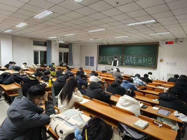 c7ddcc7381ea3441ceed21a76a1f237a